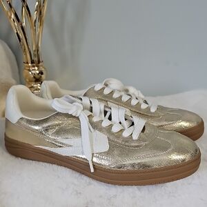 NEW! Dolce Vita Dayze Sneakers